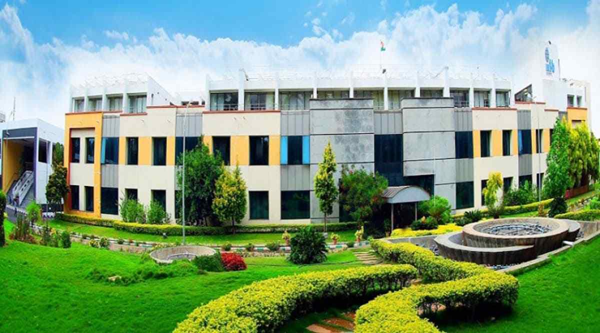 IIIT Bangalore JEE Main Cutoff 2022 For Admissions - Getmyuni