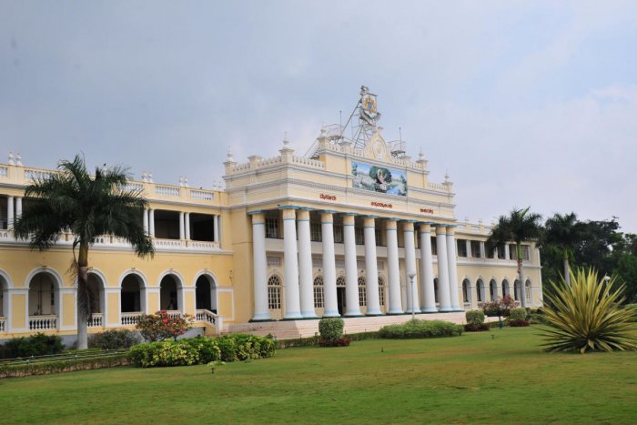 University of Mysore Admission 2022: Application Form & Process, Date ...